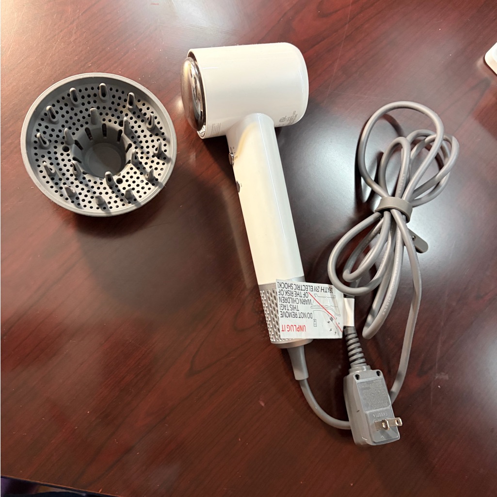 Tideway White Hair Dryer With Diffuser Attachment